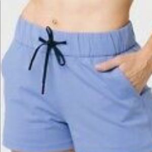 Zyia club shorts size med